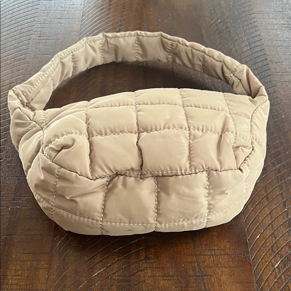 🆕Quilted Tan Shoulder Bag 11 x 6.5 inches - Picture 4 of 8
